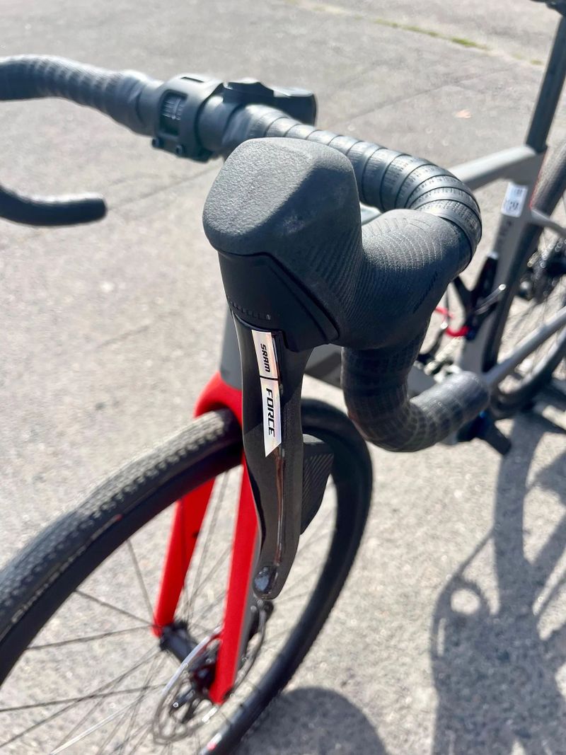 BMC Roadmachine 01 AMP X ONE