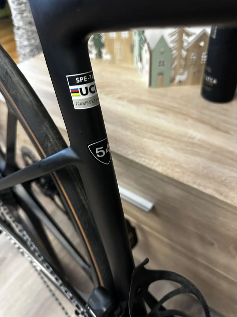 Specialized Tarmac SL8,vel 54, Dura-ace Di2 12s, 6,55kg, bikeahed biturbo Road 