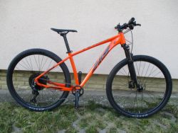 Nové 29" kolo Apache Tuwan A5 17", Deore1x11, vzduch. vidlice Suntour XCR, pevná osa