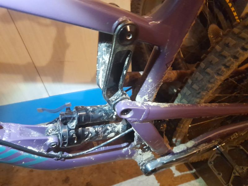 Santa Cruz Nomad 202p