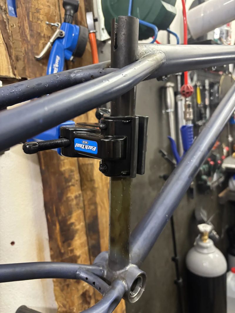 Dirtový rám Kona Downside