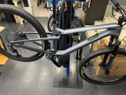 Canyon Lux Trail vel.M, sram GX, karbonova kola dt swiss xrc1200