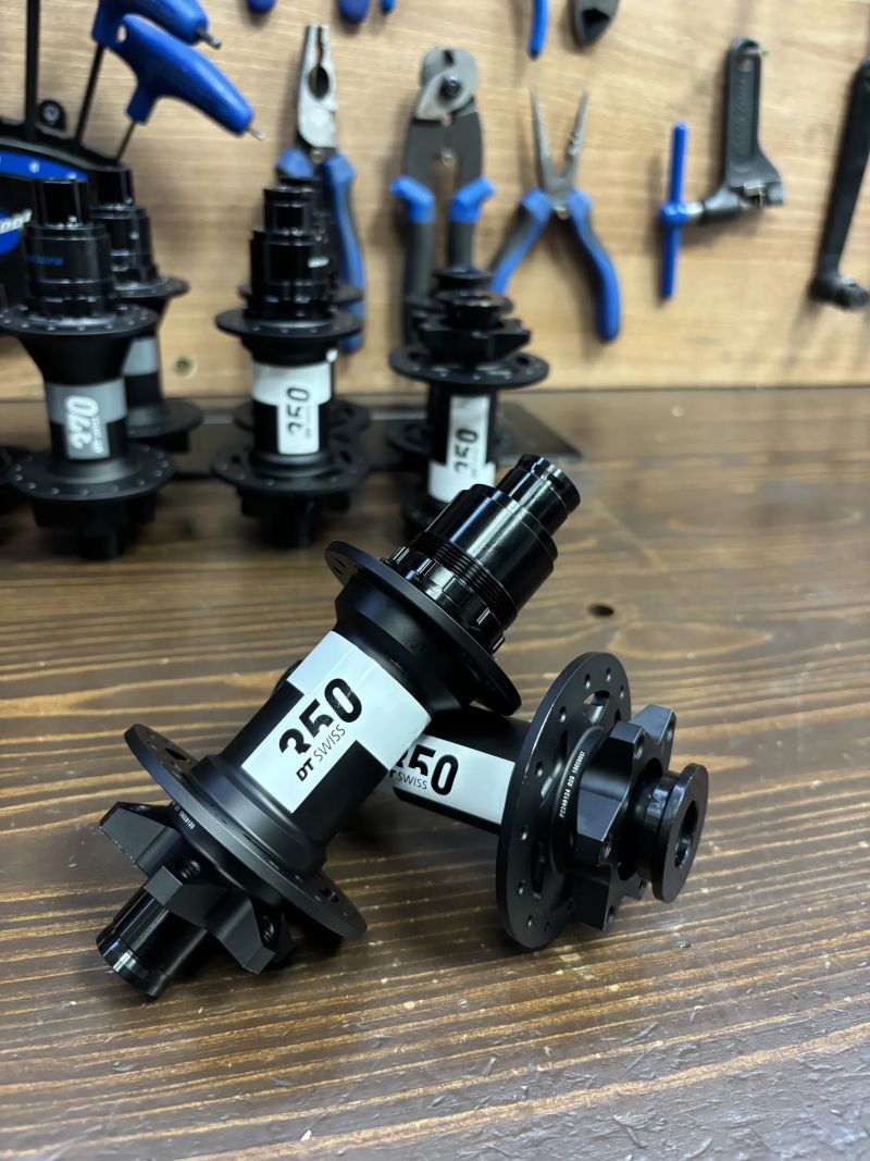 Nabízím zapletení kol na nábojích DT SWISS 350 a 370