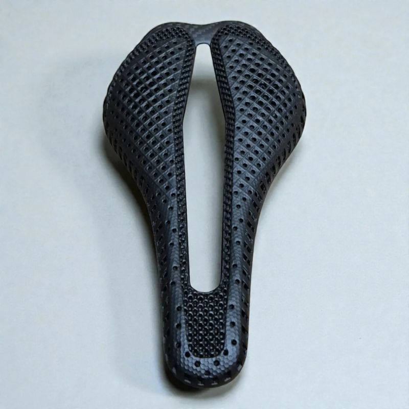 Carbonix Aero 2.0 | 3D tištěné Ultra lehké karbonové silniční sedlo | Závodní verze (145g)