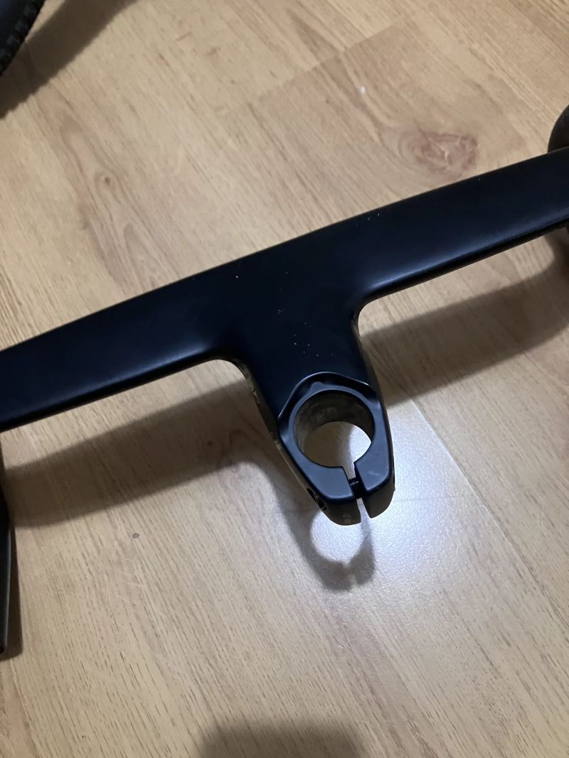 AERO ŘIDÍTKA NA SILNIČNÍ NEBO GRAVEL KOLO Control Tech