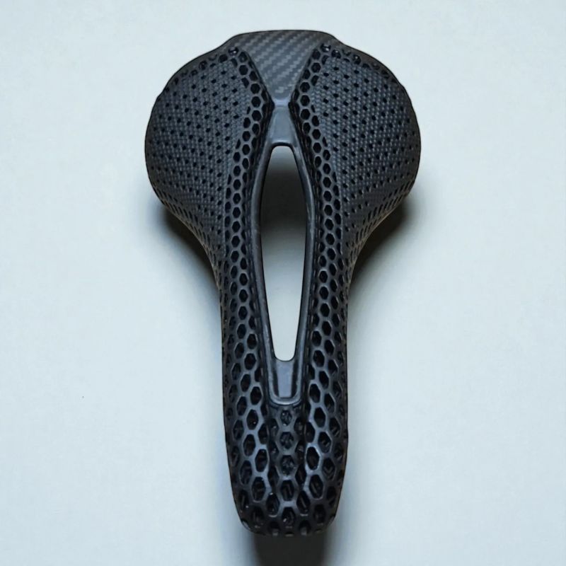 Carbonix Aero 1.0 | 3D tištěné Ultra lehké karbonové silniční sedlo | Endurance verze (155g)