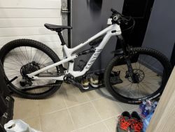 Canyon Spectral 125 CF 7 + Ridewrap, vel S 150-175 cm