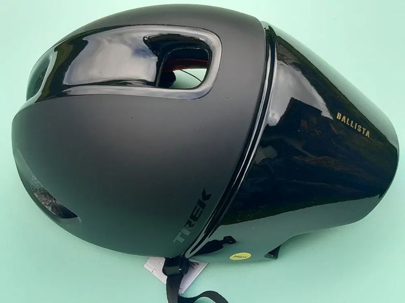 Bontrager Terk siniční helma. Nová.