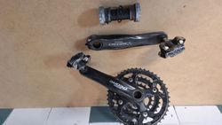 Kliky Shimano Hollowtech II