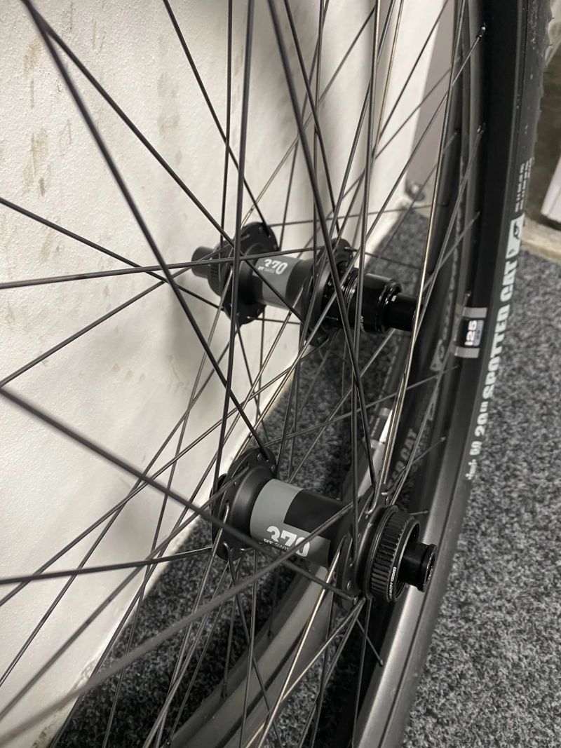 DT Swiss 370,WTB Gravel kola