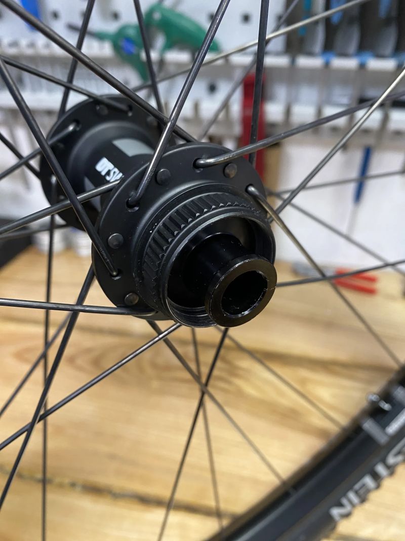 DT Swiss 370,WTB Gravel kola