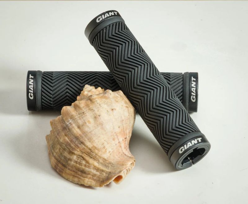 GIANT Sole-O MTB, černá, dvojitý lock-on