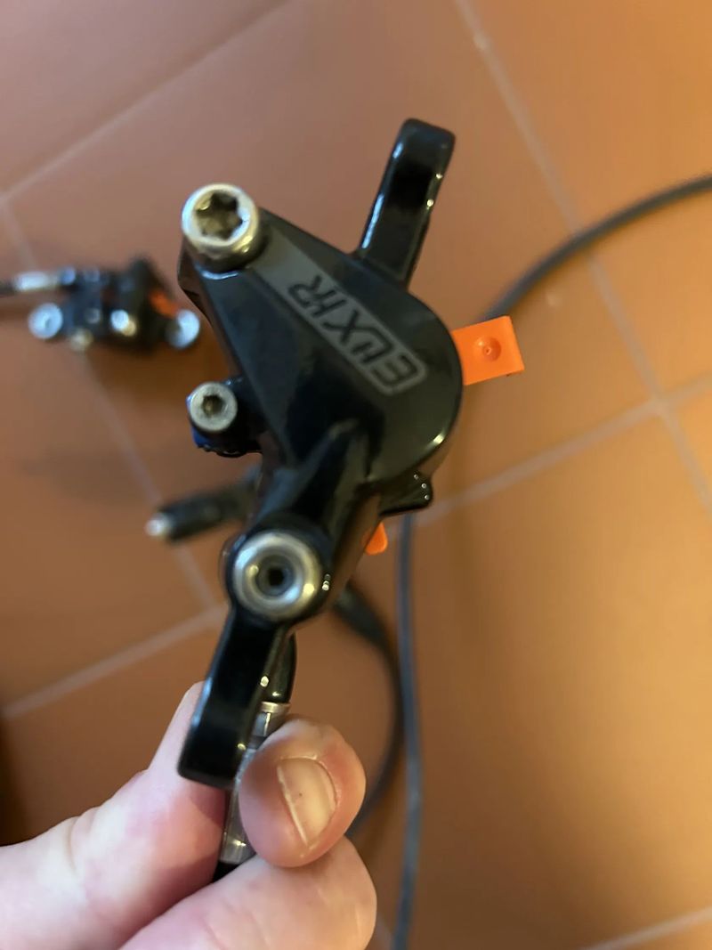 Brzdy Avid Elixir zdarma