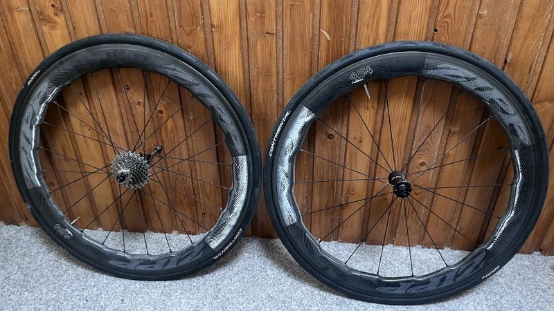 Zipp 454 nsw plášťová 