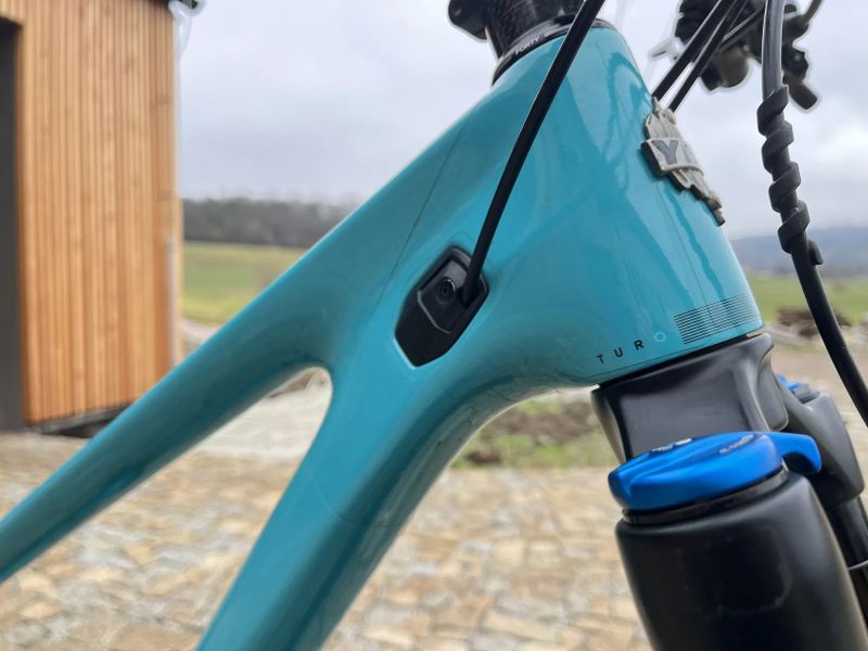 Yeti ARC 2022 – rám velikost M (možný i prodej celého kola)