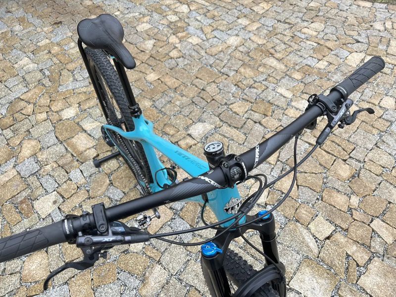 Yeti ARC 2022 – rám velikost M (možný i prodej celého kola)