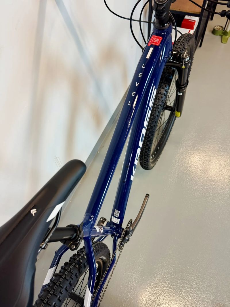 Kross Level 4.0 Navy blue/White - L