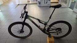 karbonový xc full postavené na rámu spyder komplet xt , sid, najeto do 500 km