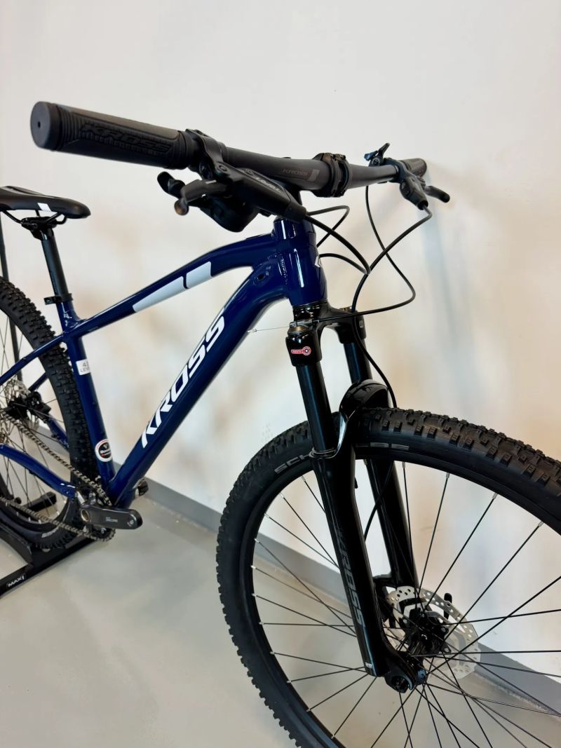 Kross Level 4.0 Navy blue/White - M