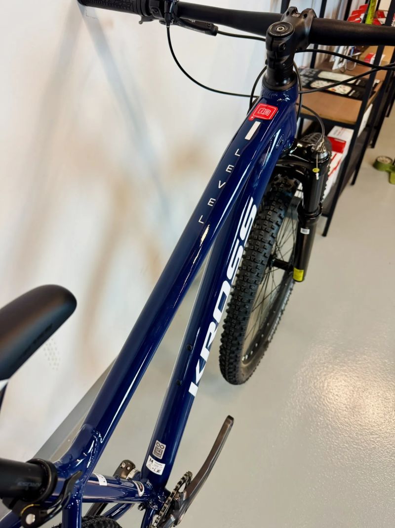 Kross Level 4.0 Navy blue/White - M