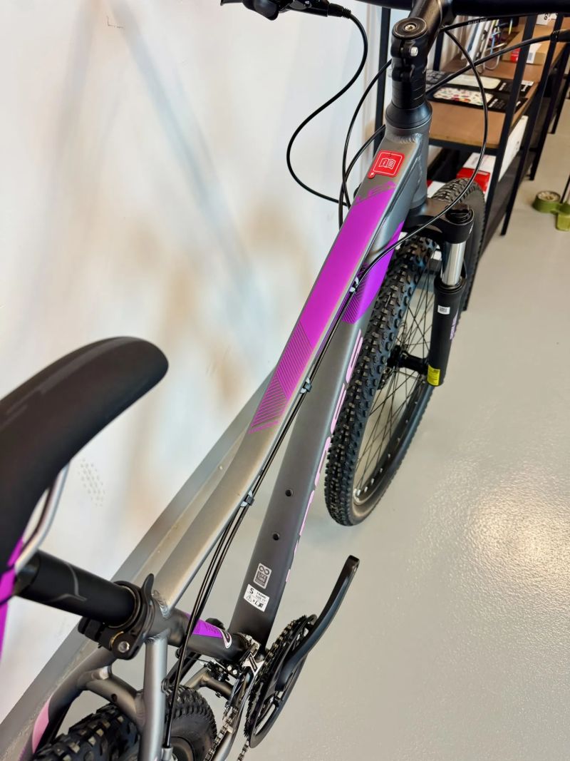 Kross Lea 5.0 29 Růžová/šedá - S