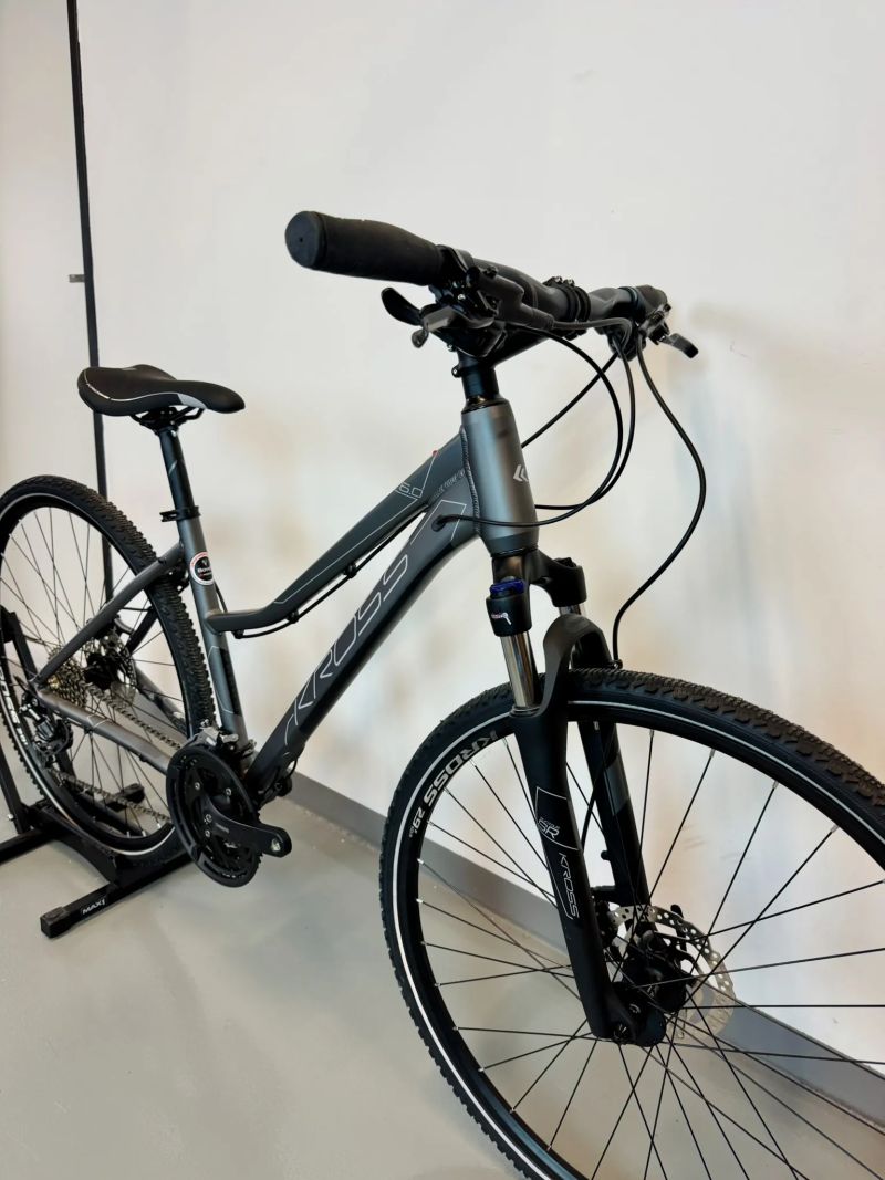 Kross Evado 6.0 šedá - M