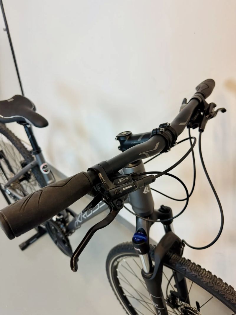 Kross Evado 6.0 šedá - M