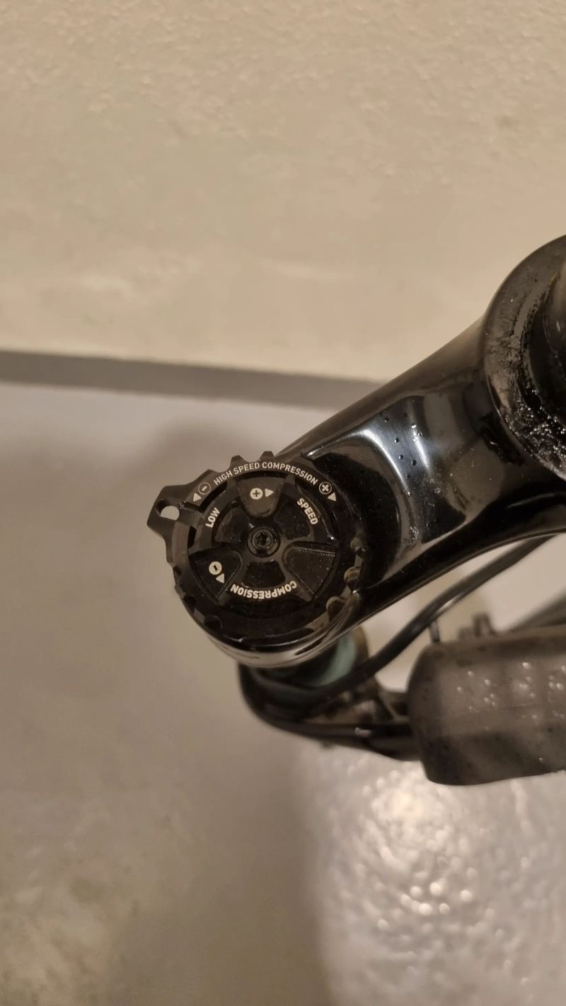 Cane Creek Helm MKII Air 29 Odpružená Vidlice/Suspension Fork