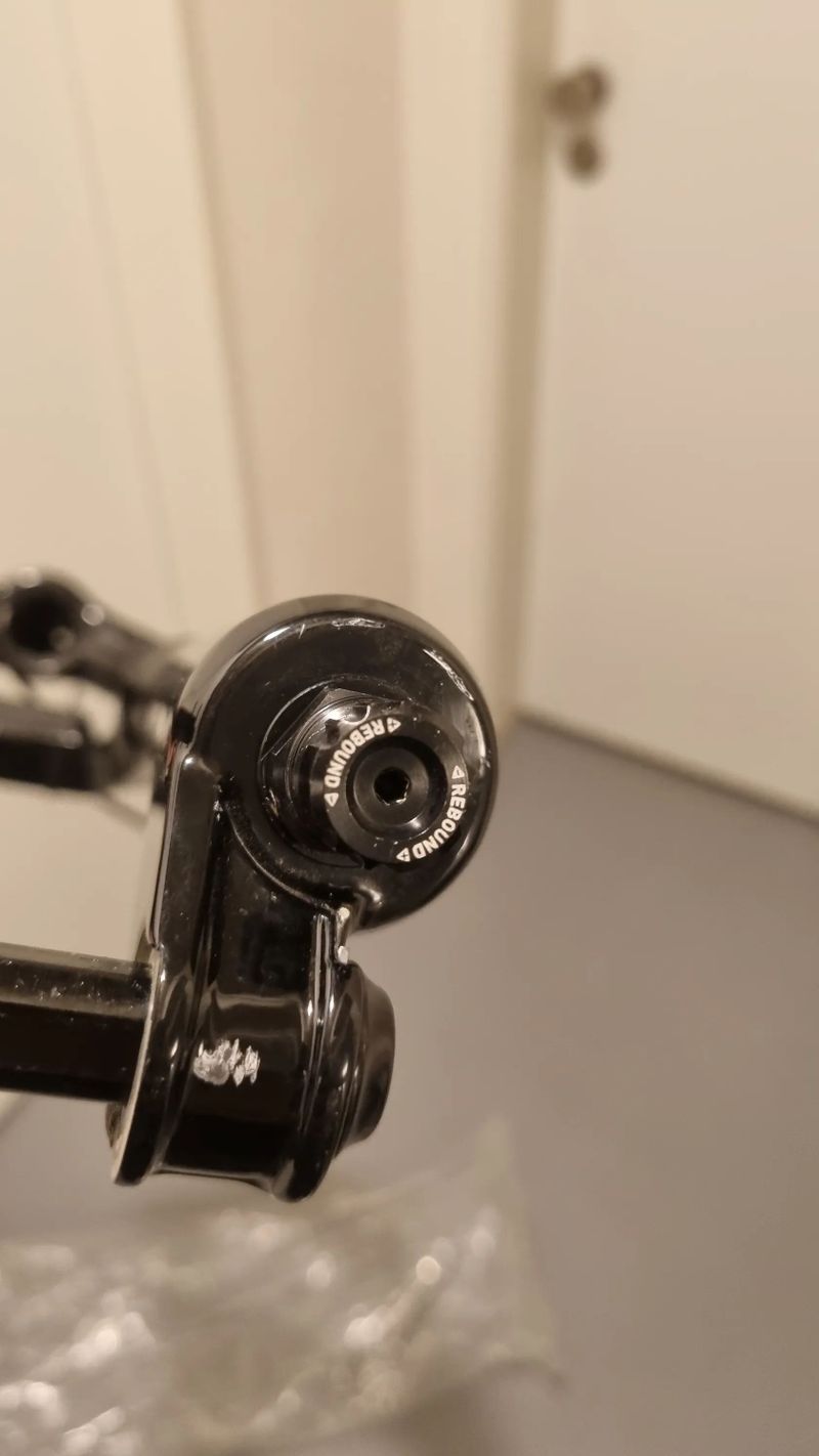 Cane Creek Helm MKII Air 29 Odpružená Vidlice/Suspension Fork