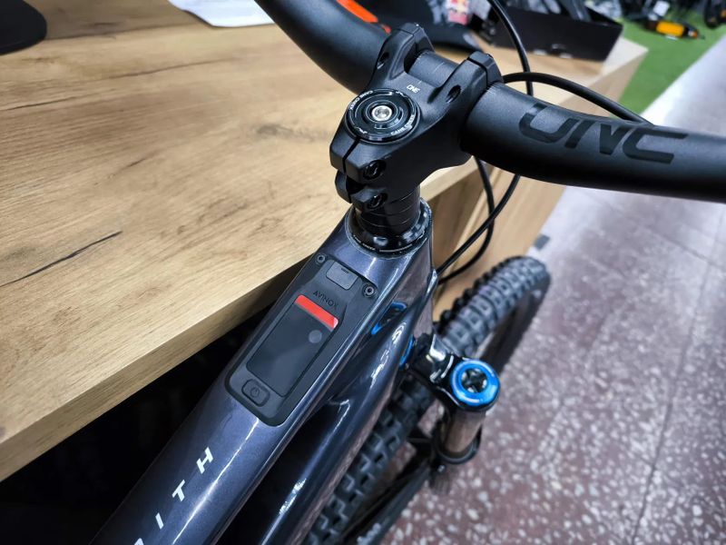 !!!NOVÝ!!! Unno Mith Race - S3, motor DJI Avinox, baterie 800Wh 