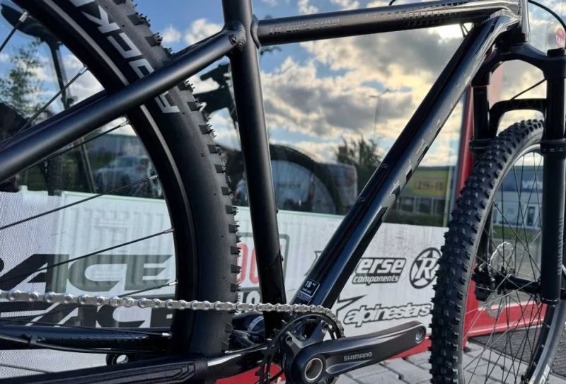 🔥🔥 SLEVA 17.000Kč -43%🔥🔥 STEVENS Devil´s Trail 24 Stealth Black - 20 / L