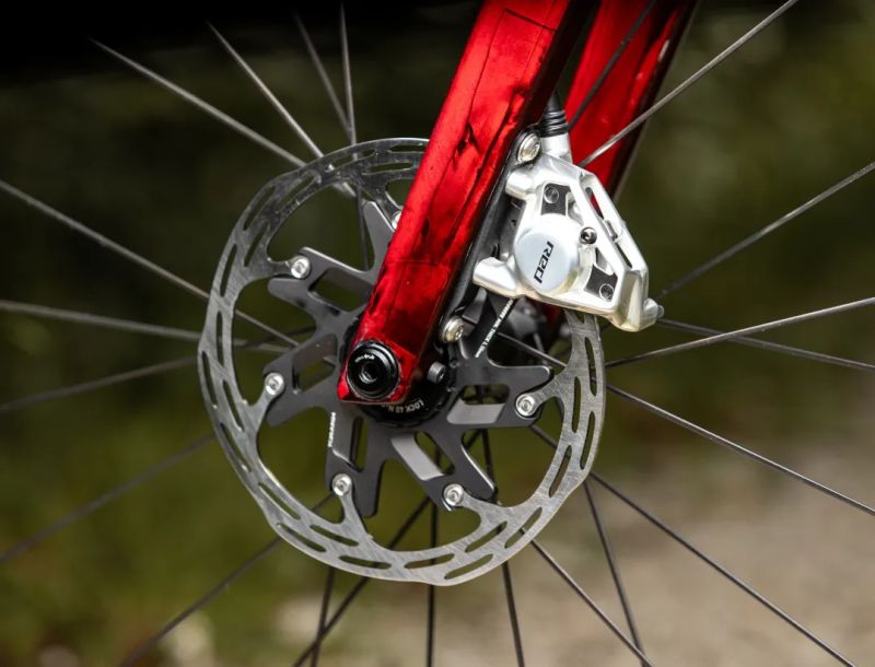 Karbonový gravel Superior XR 9.9 GR. Nový. Pův. cena 194.990 Kč