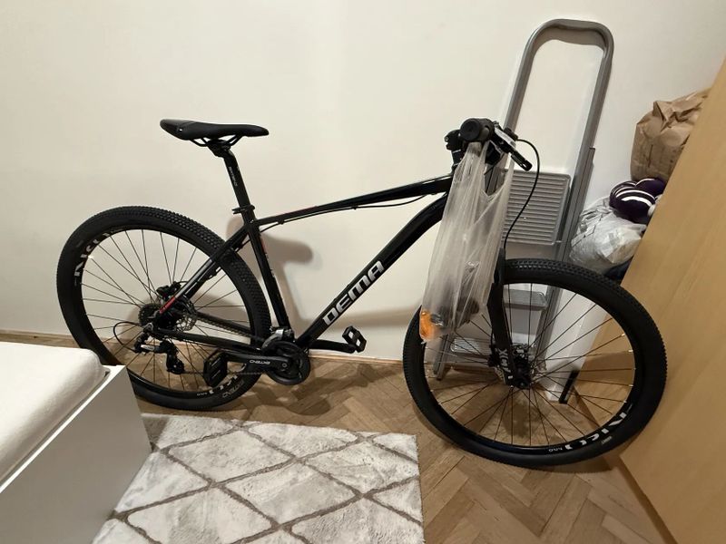 DEMA Energy 3 Black/Silver - L/19" 