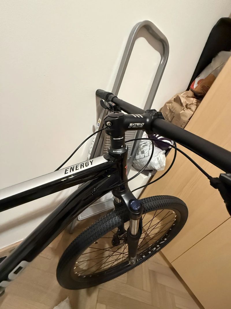 DEMA Energy 3 Black/Silver - L/19" 