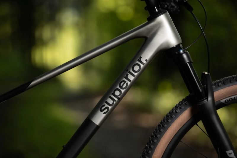 Karbonové MTB Superior XP 9.8 Shimano XT Di2. Nový. Původní cena 109.990 Kč