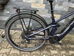 Celoodpružené elektrokolo Conway