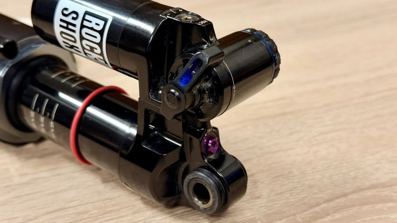 Rock Shox Vivid Ultimate 230x65mm