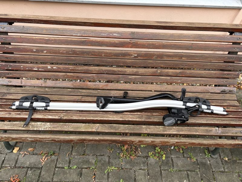 THULE střešní nosič kola