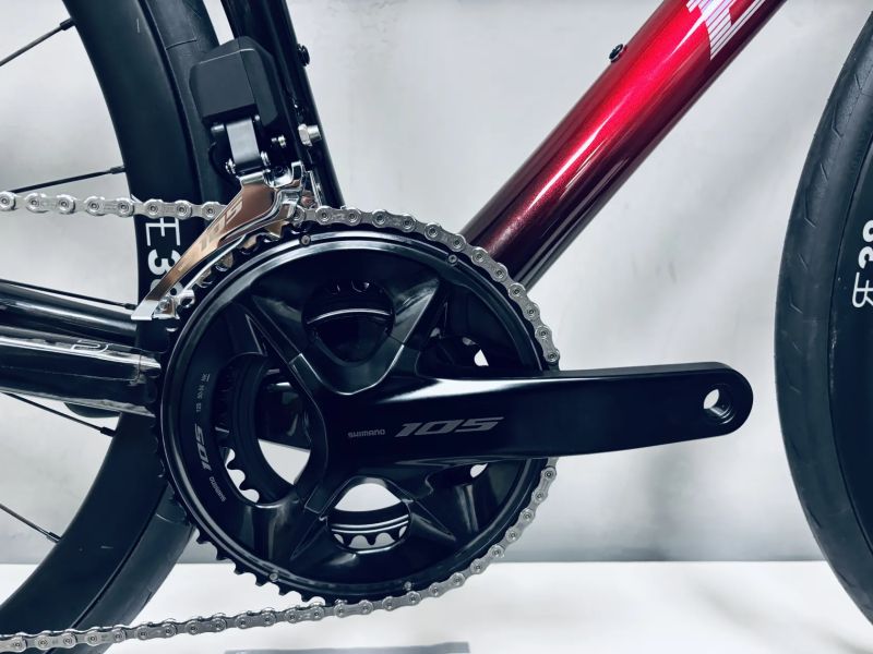 Silniční kolo Basso Diamante 2025