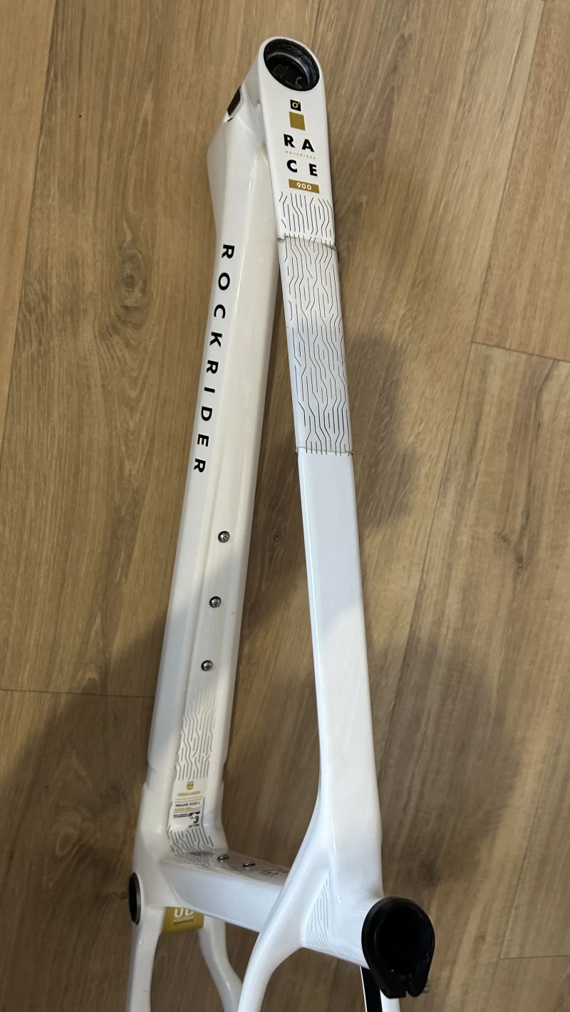 Karbonový rám Rockrider RACE900