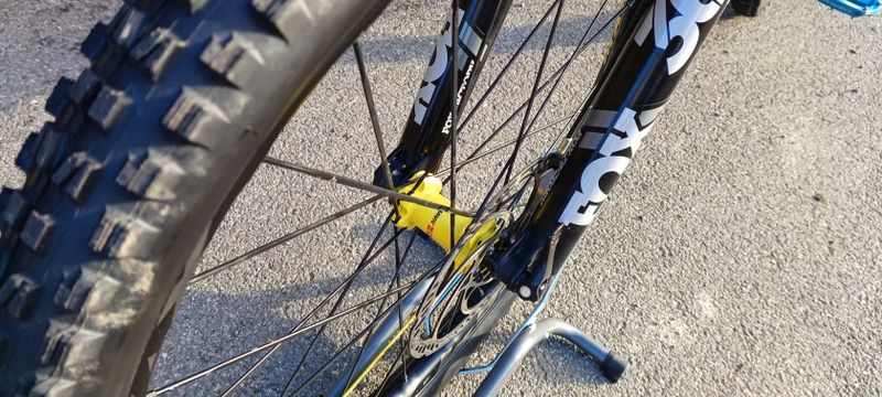 YT Industries Capra CF race pro