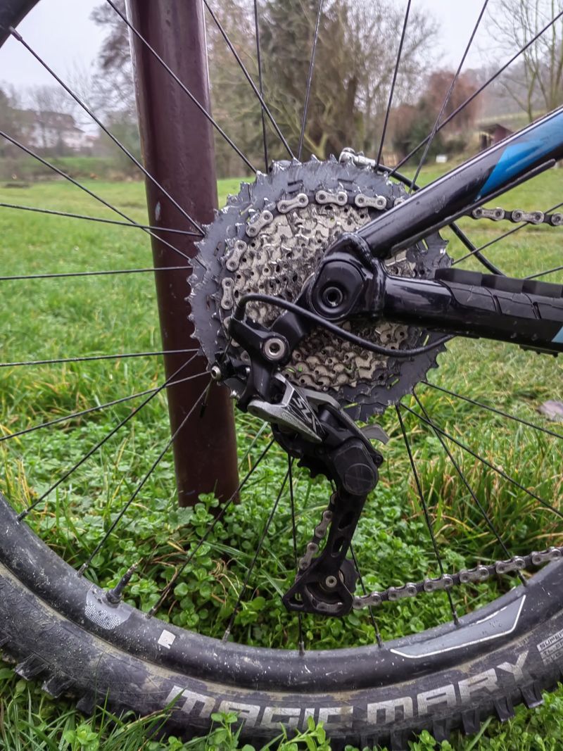 Giant Reign 2 GE 2018 Enduro Mountain Bike - zadané