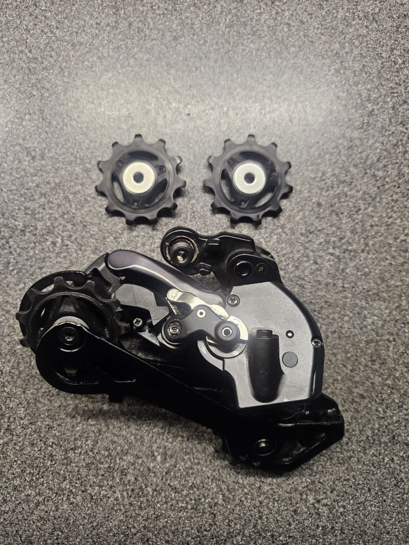 Přehazovačka Shimano Ultegra, RD-R8150, 12s, Di2