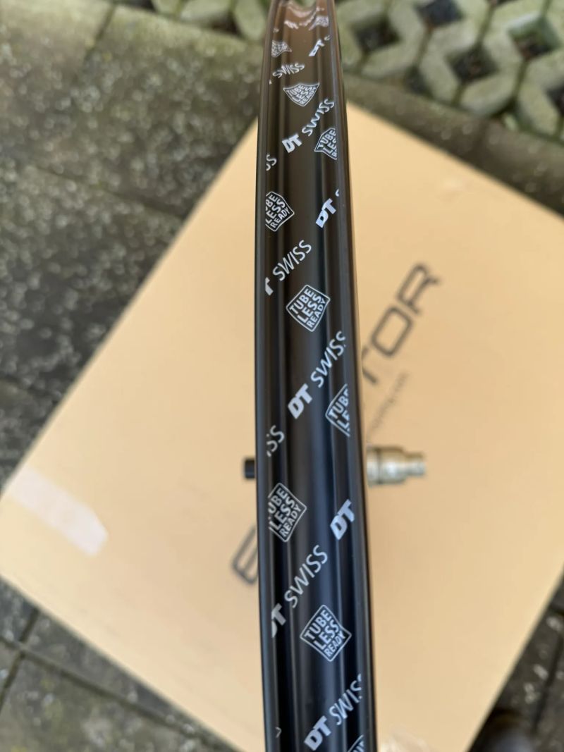 HUNT 54 Aerodynamicist Carbon Disc Wheelset