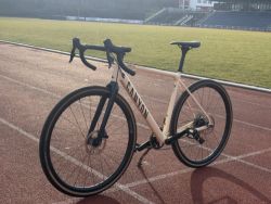 Prodám kolo Gravel - Canyon Grail 7 eTap Rival AXS | 2022