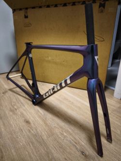 Rámová sada Giant TCR 2024 