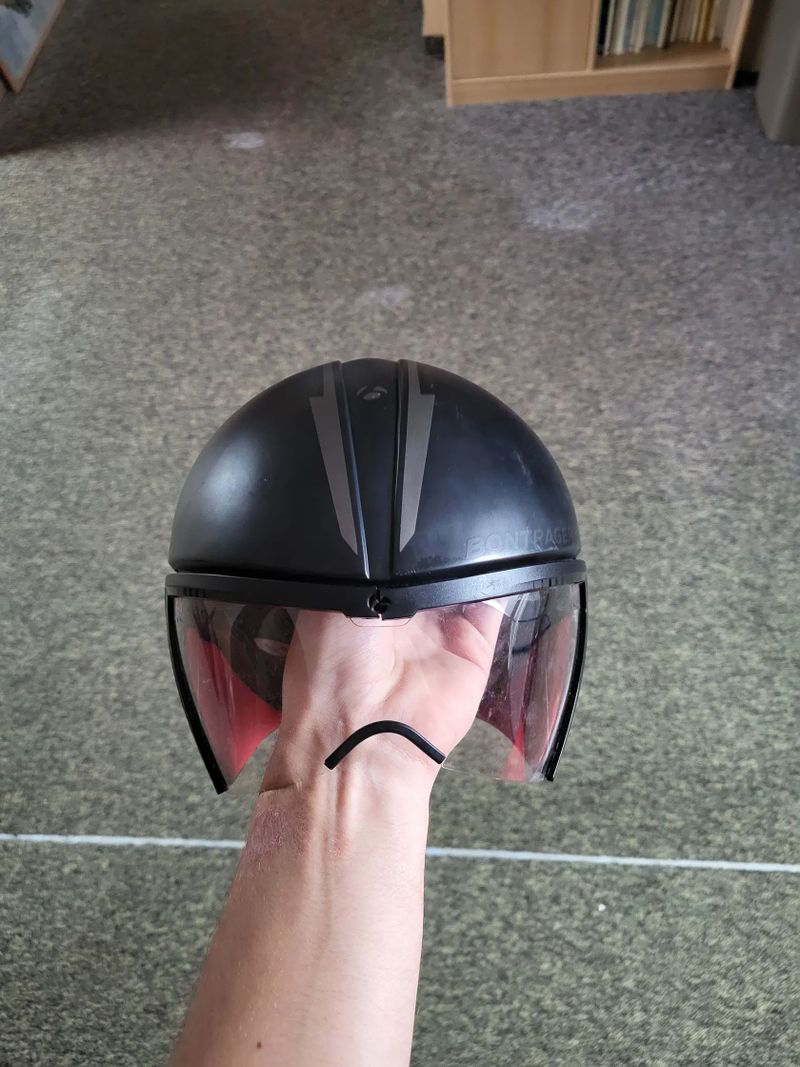 Prodám TT helmu Bontrager