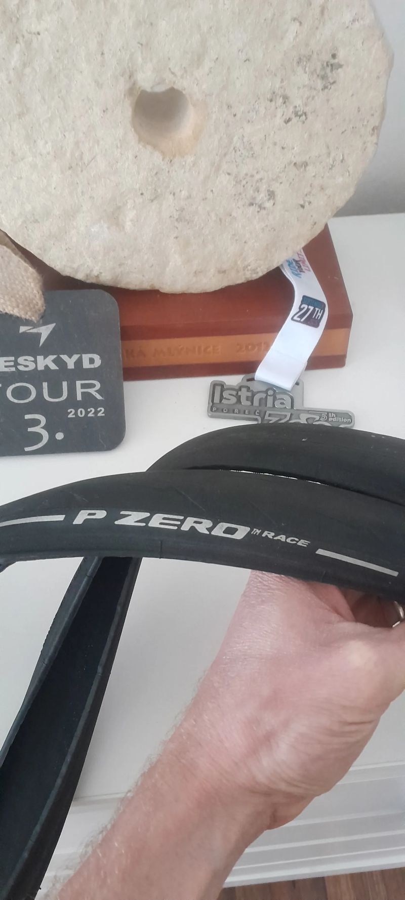 Pirelli P Zero Race (dusove) (cena za 3ks)