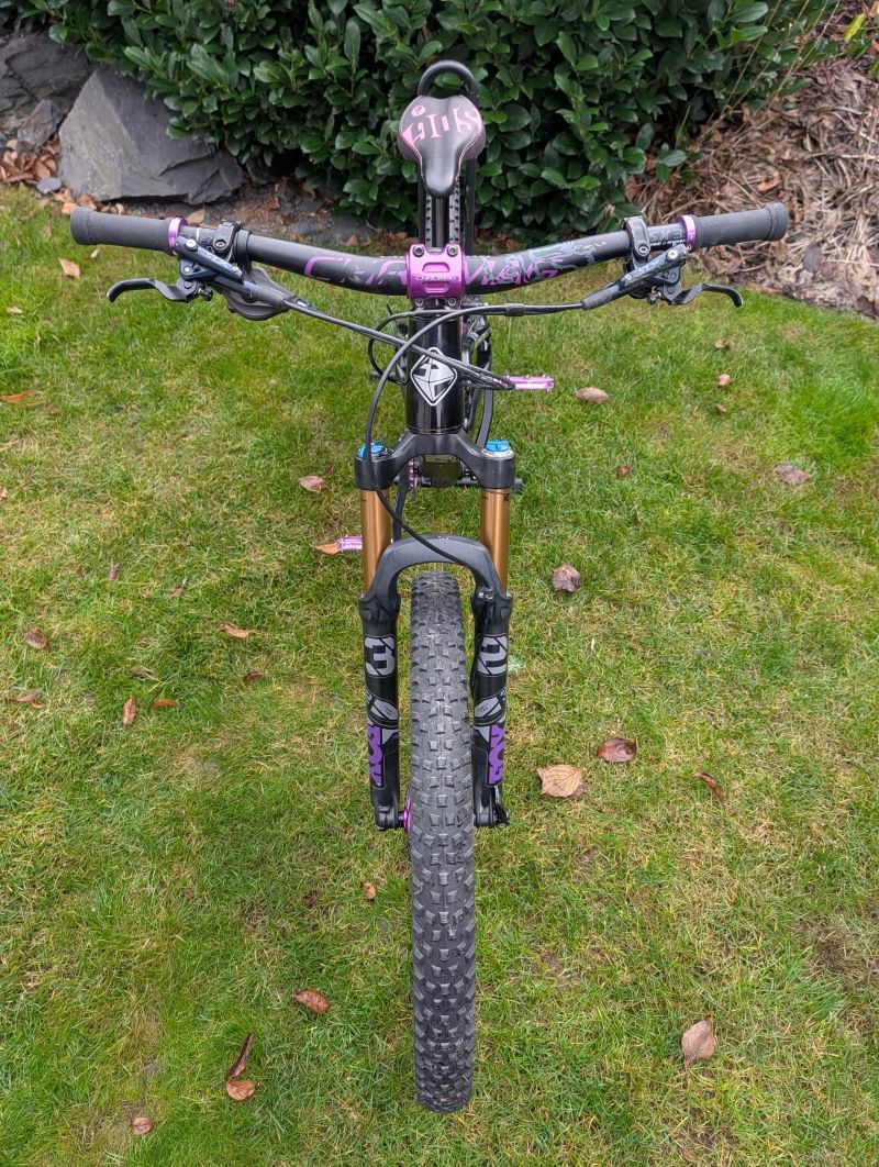 Karbonove celopero Tiny Rock Master S