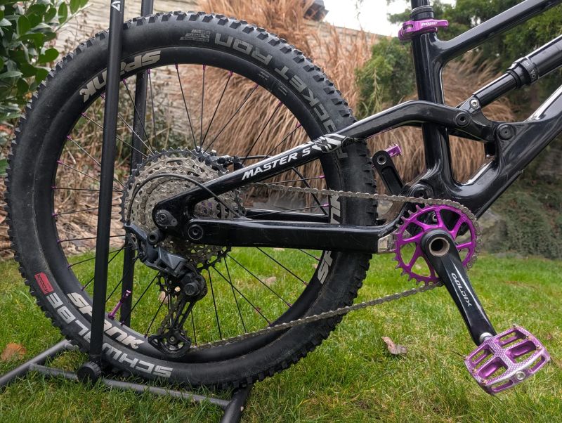 Karbonove celopero Tiny Rock Master S